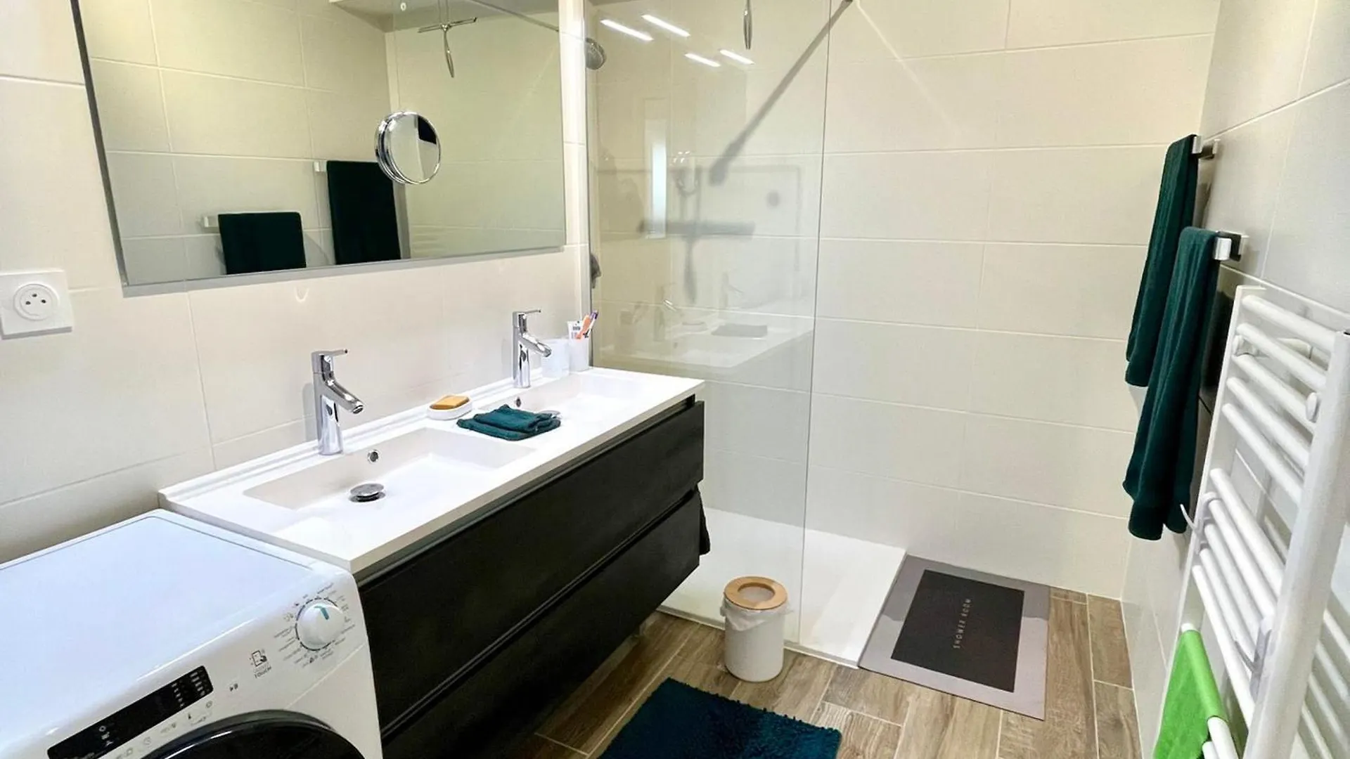 דירות נוטרדאם-דה-בלקומב Duplex Neuf Au Pied Des Pistes Avec Wifi Et Parking Prive - Fr-1-505-203