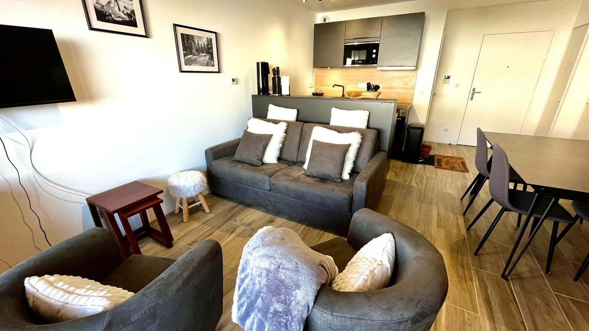 דירות נוטרדאם-דה-בלקומב Duplex Neuf Au Pied Des Pistes Avec Wifi Et Parking Prive - Fr-1-505-203 צרפת